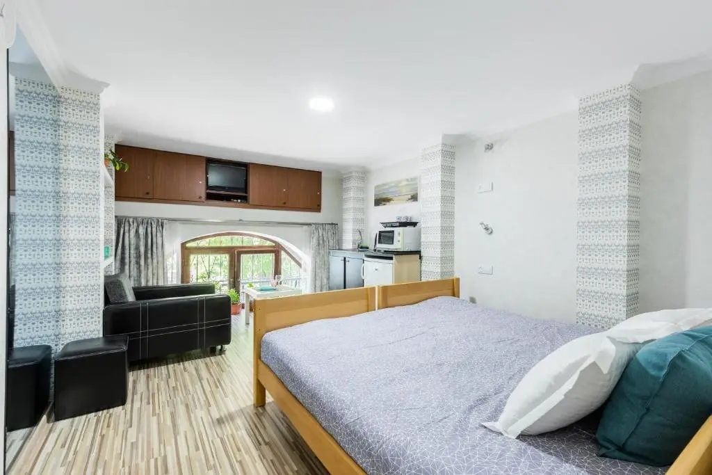 Тбилиси: H&B Apartments Akhvelediani II