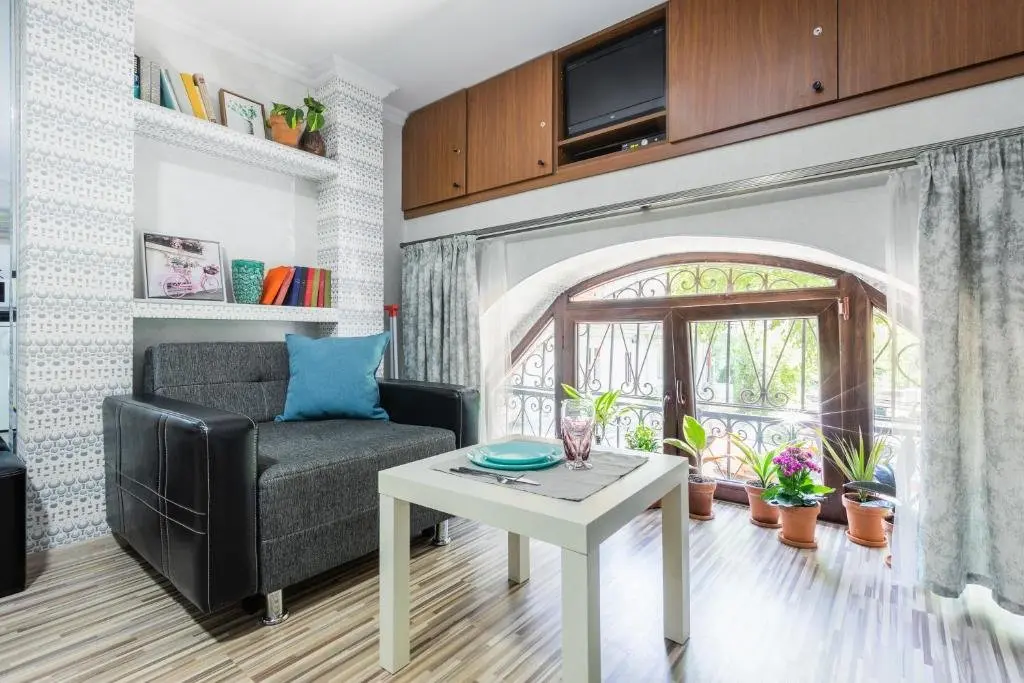 Тбилиси: H&B Apartments Akhvelediani II