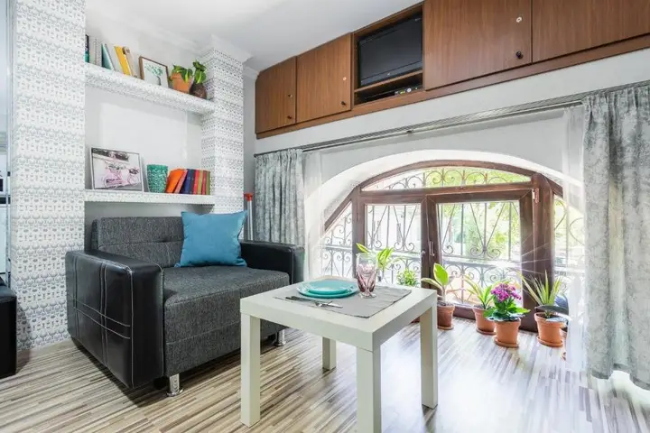 Тбилиси: H&B Apartments Akhvelediani II