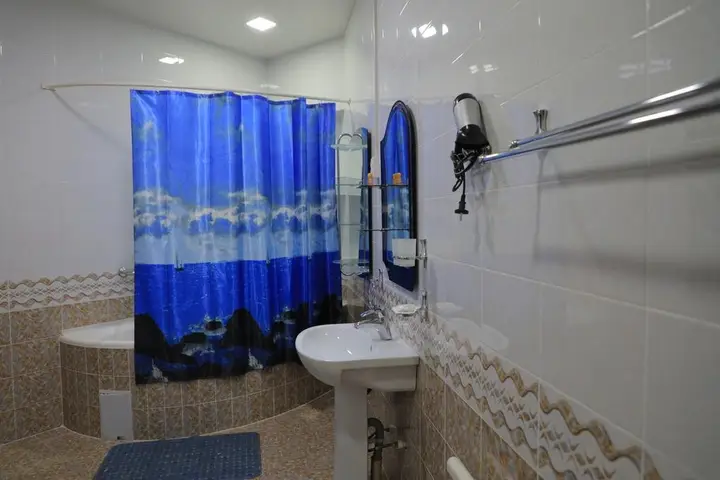 Нукус: hotel nukus plaza