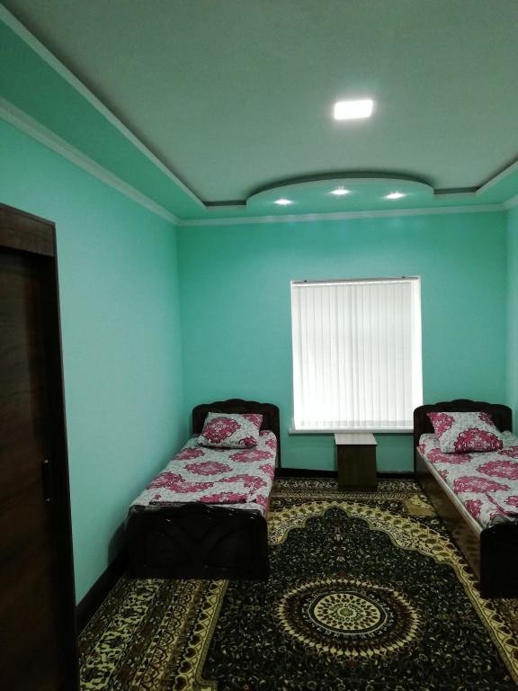 Сентяб: Manzarahoi Sentob hostel