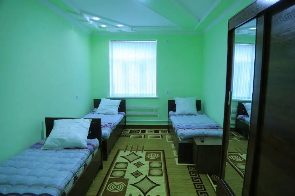 Сентяб: Manzarahoi Sentob hostel