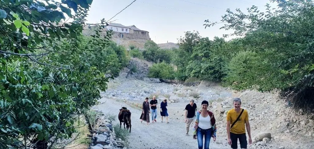 Сентяб: Komil`s homestay in Sentyab village