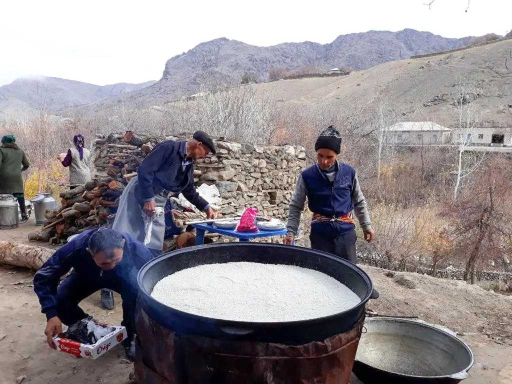 Сентяб: Komil`s homestay in Sentyab village