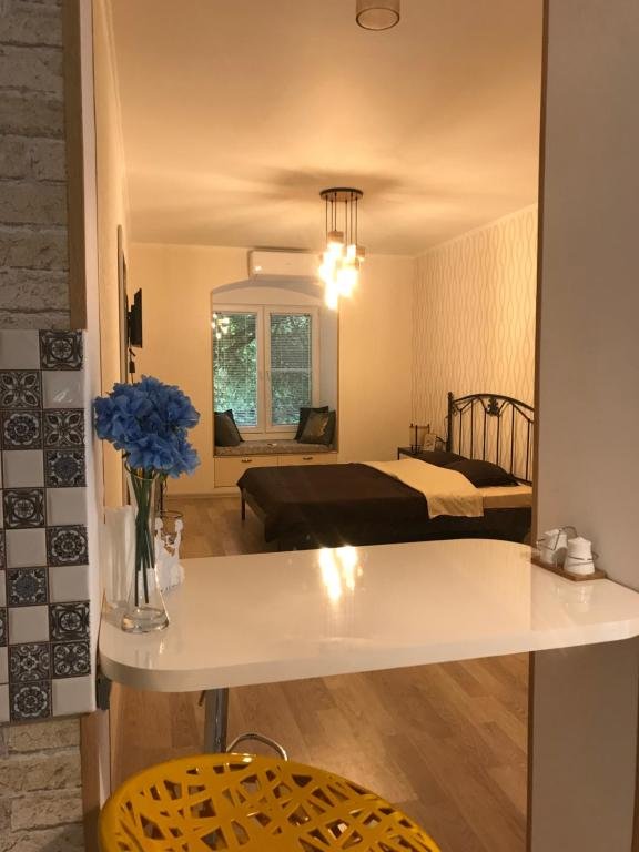 Тбилиси: Mariam's apartment in Old Tbilisi