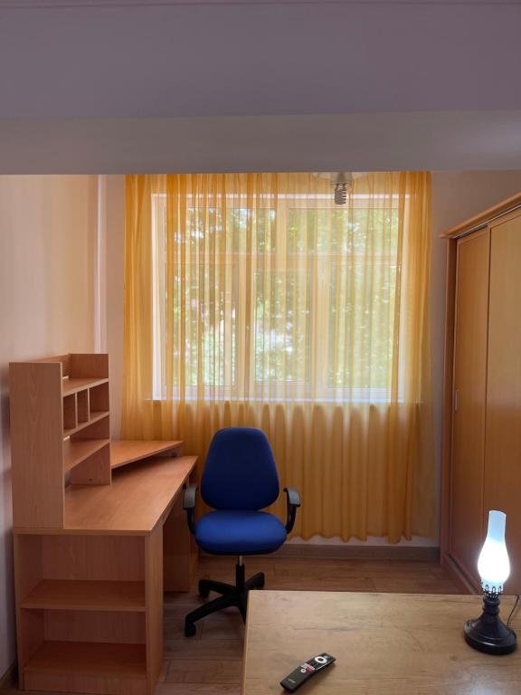 Ташкент: One Bedroom Apartment Near Buyuk Ipak Yuli Metro Station, Located in Downtown