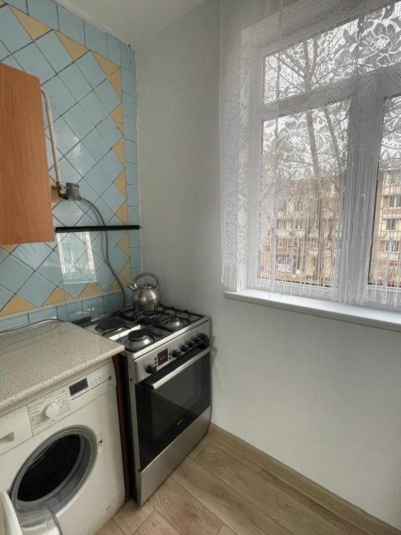 Ташкент: One Bedroom Apartment Near Buyuk Ipak Yuli Metro Station, Located in Downtown
