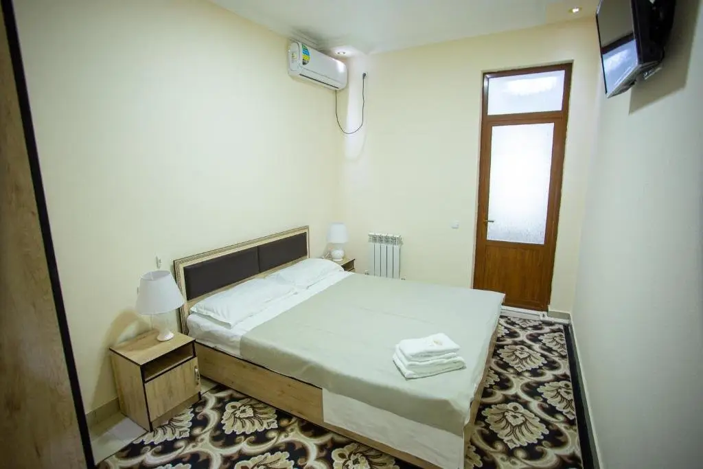 Самарканд: TINY ART HOUSE near of airport
