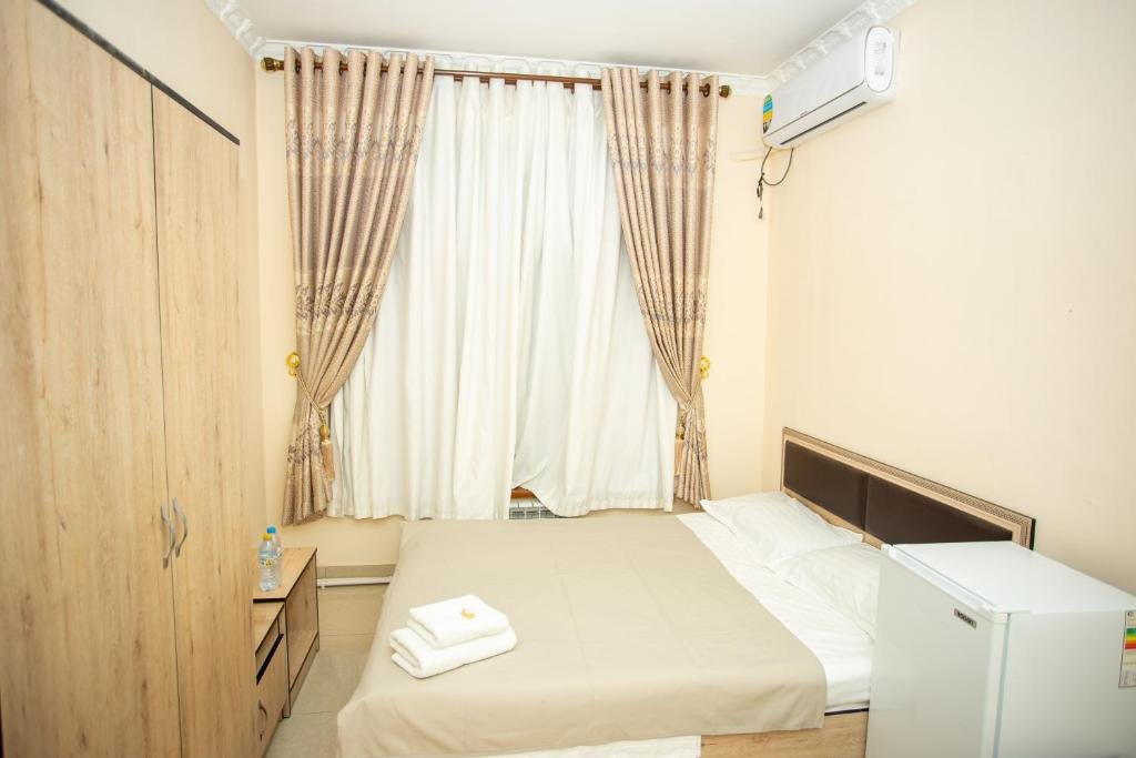 Самарканд: TINY ART HOUSE near of airport