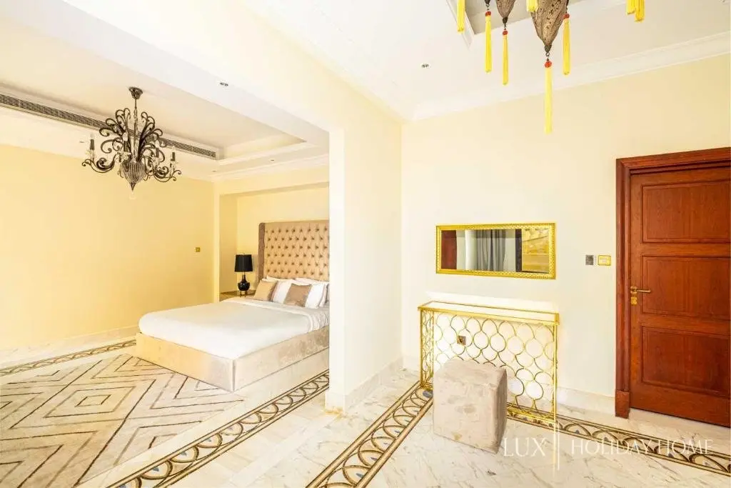 Дубай: LUX - The Dubai Paradise Palace