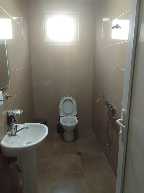 Кобулети: Kobuleti 4-Bedroom Apartment