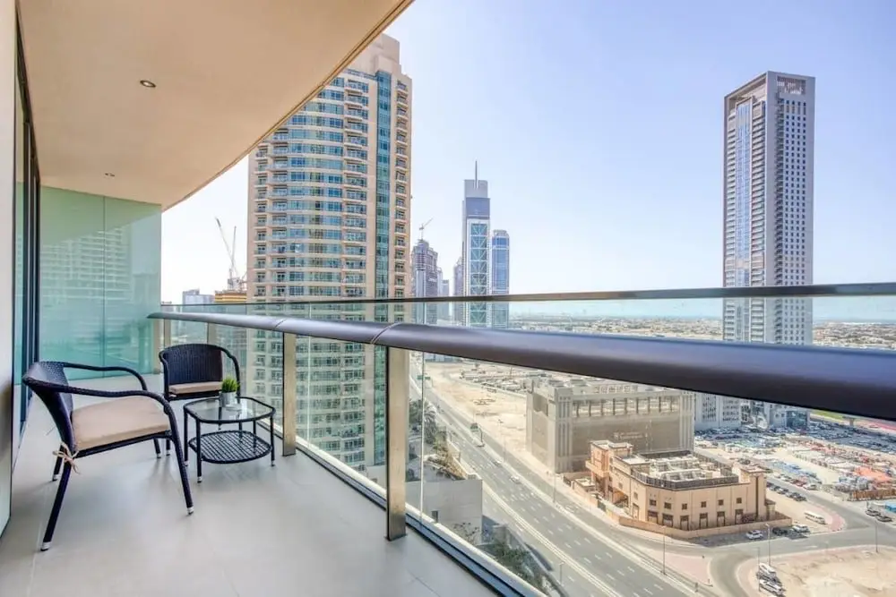 Дубай: Lush & Bright, a Stroll Away From Burj Khalifa