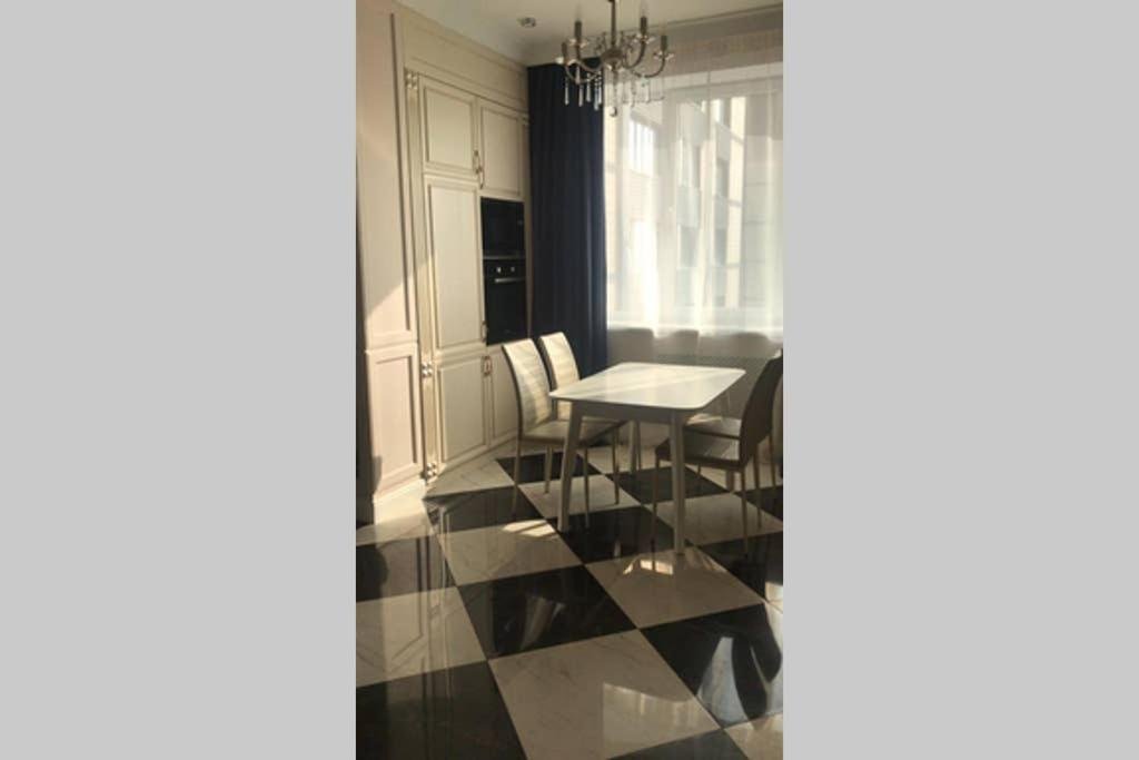Алматы: YourHouse AFD Plaza Apartment