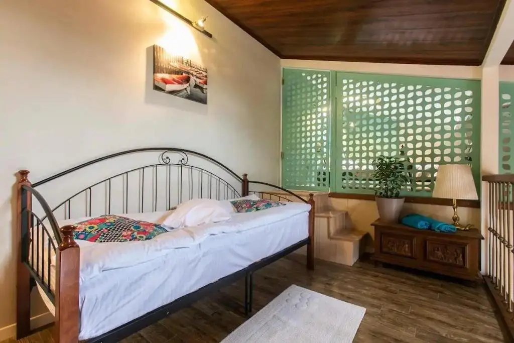 Тбилиси: Live like a Tbilisian in a Loft @ Marjanisvhili