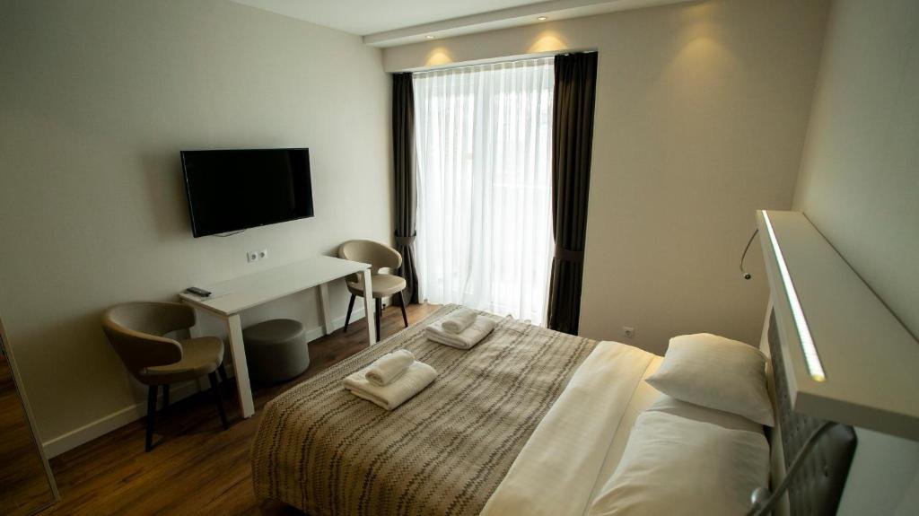Батуми: Leo Group Luxury Apartment 18-28 Alliance Palace