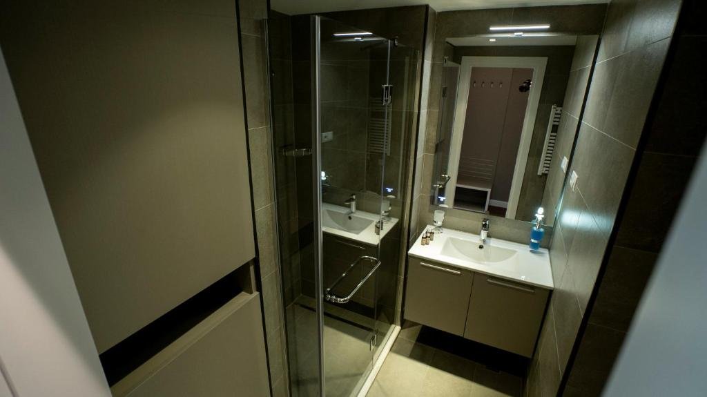 Батуми: Leo Group Luxury Apartment 18-28 Alliance Palace
