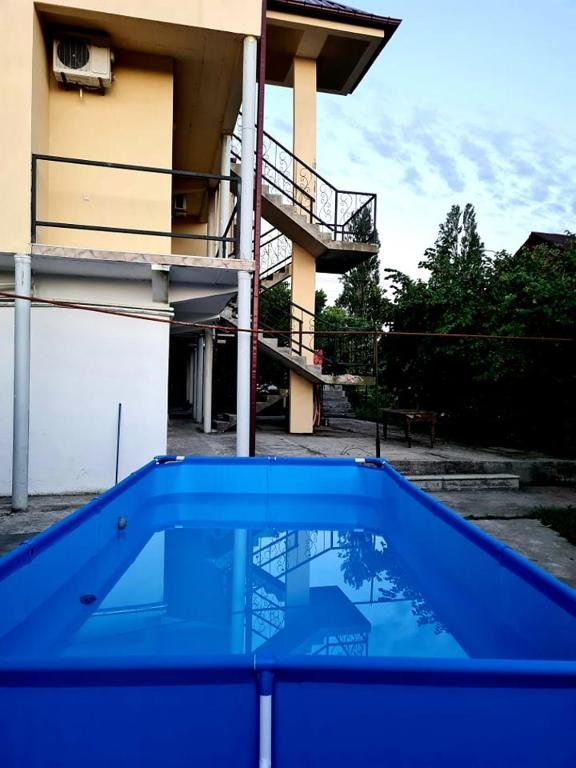 Кобулети: Otel Nana