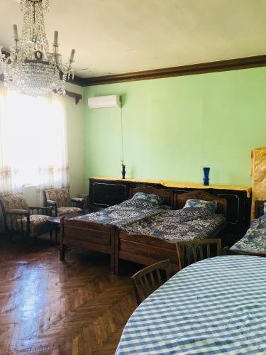 Кобулети: Ninoshvili Street Apartment
