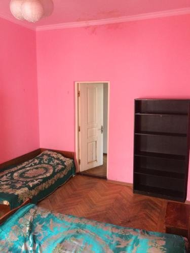 Кобулети: Ninoshvili Street Apartment