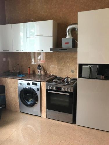 Кобулети: Ninoshvili Street Apartment