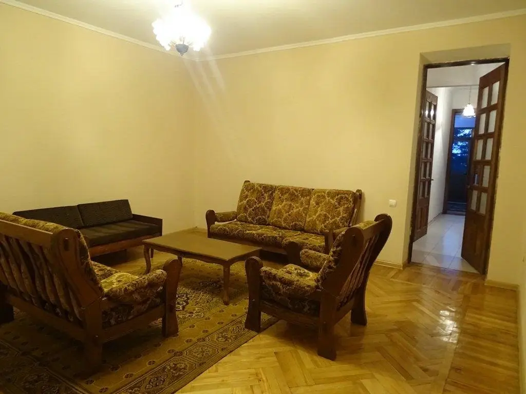Батуми: 318 Apartment