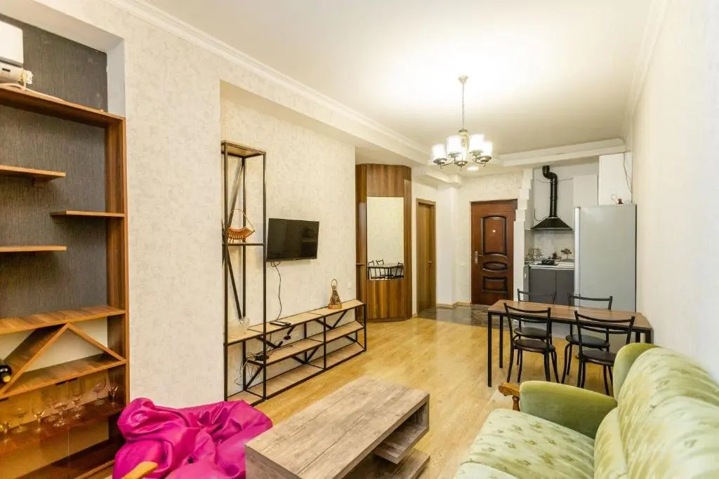 Тбилиси: apartment 16