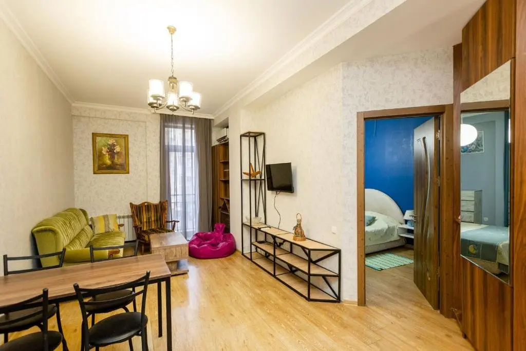 Тбилиси: apartment 16