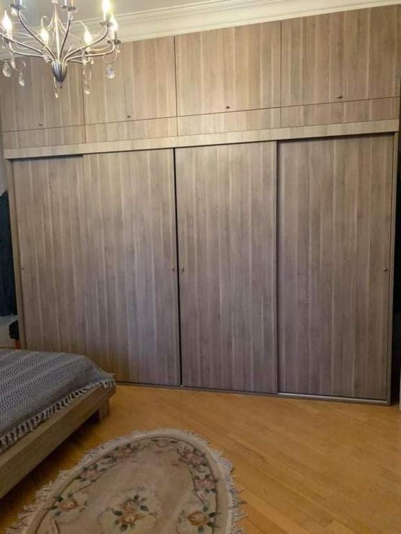 Тбилиси: 3 bedroom apartment on mtskheta street