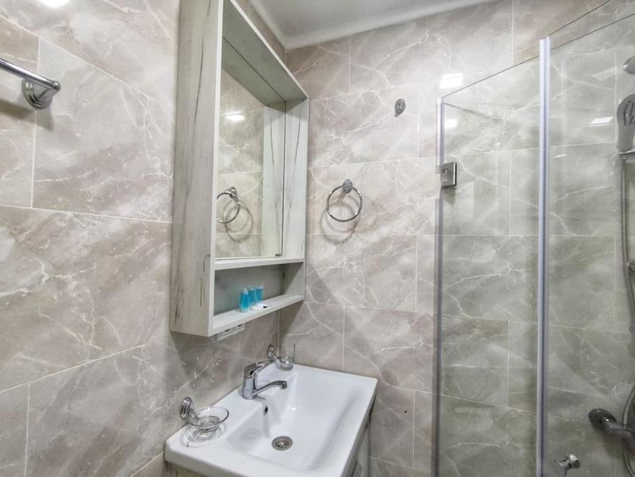 Батуми: Leo Group Apartment 14-302B Sunrise Batumi