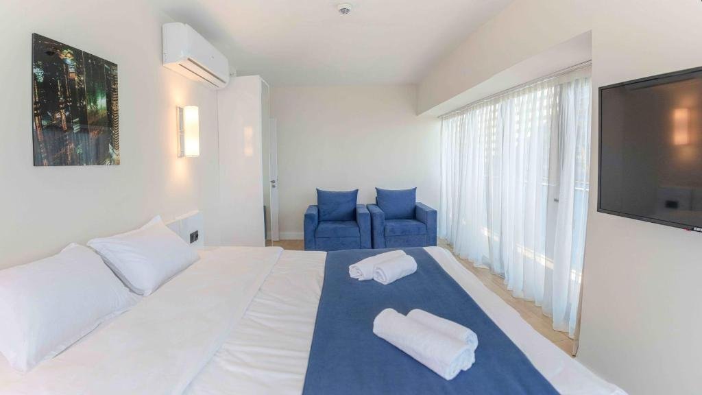Батуми: Lovely 2BR Apartment near by Sea