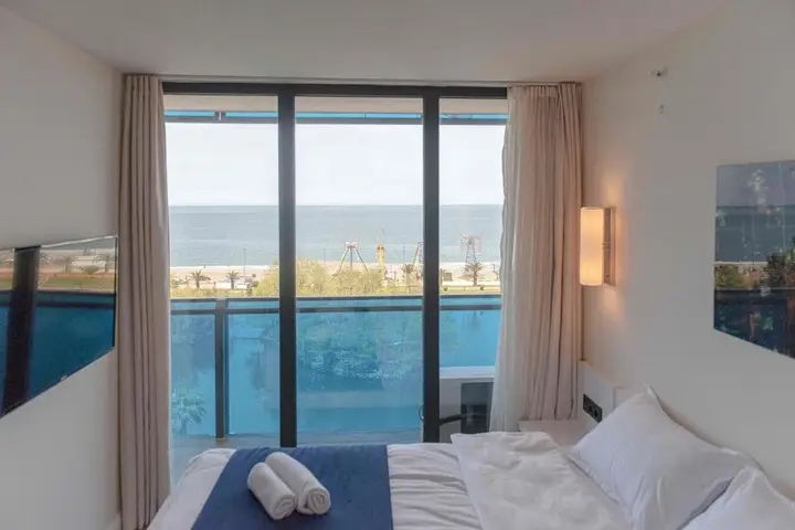 Батуми: Lovely 2BR Apartment near by Sea