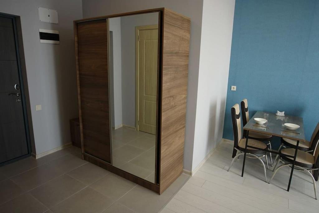 Батуми: Leo Group Apartment 22-03 Elegance Batumi