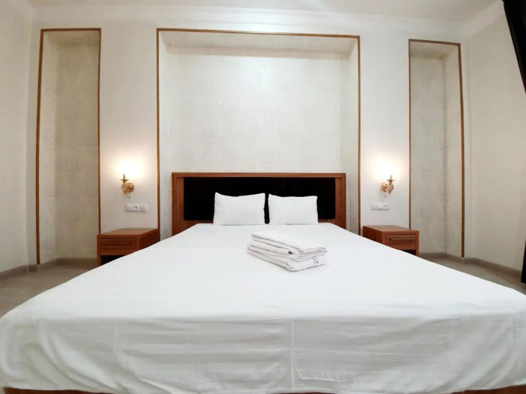 Ташкент: Baraka Hotel (Барака)