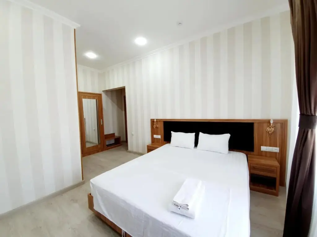 Ташкент: Baraka Hotel (Барака)