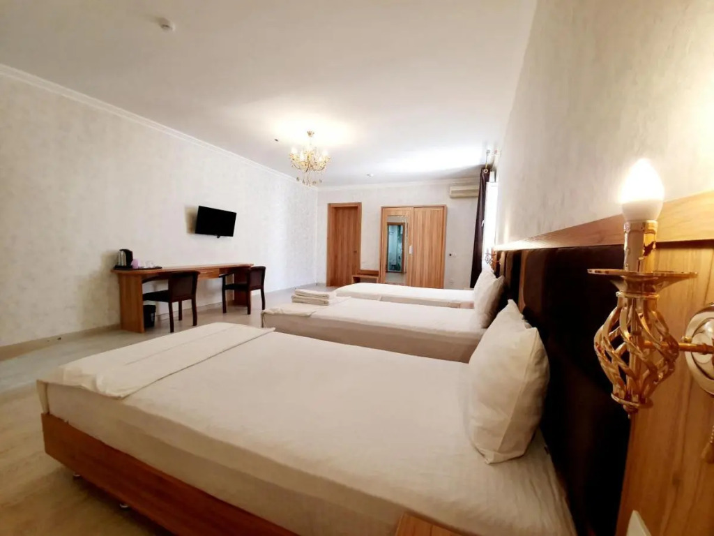 Ташкент: Baraka Hotel (Барака)