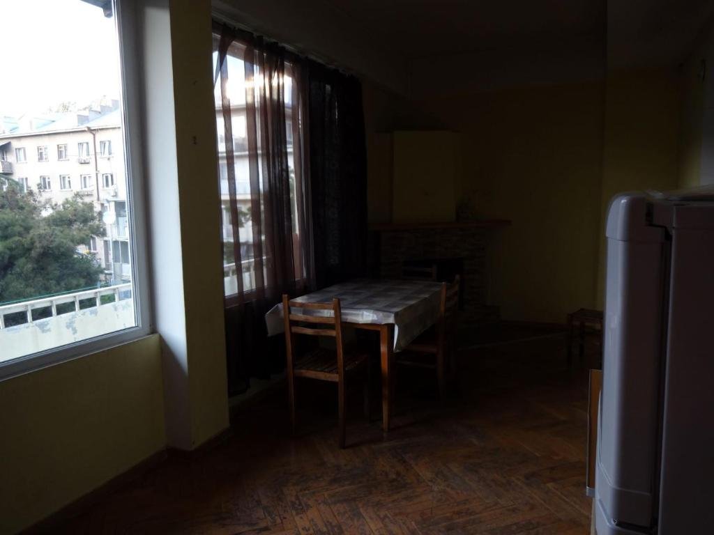 Тбилиси: 2 bedroom apartment in Saburtalo near Delisi Subway