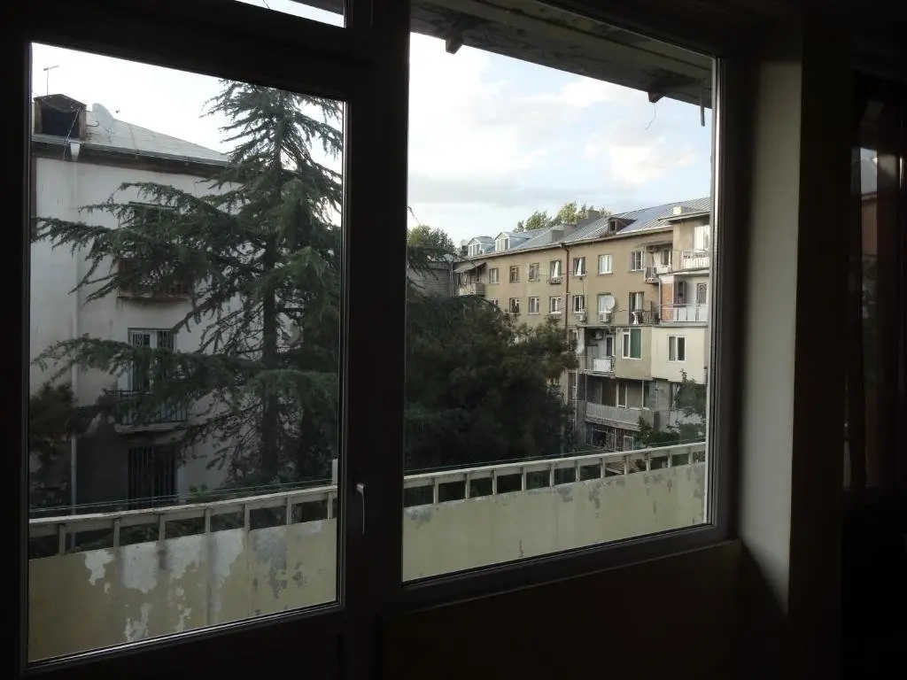 Тбилиси: 2 bedroom apartment in Saburtalo near Delisi Subway