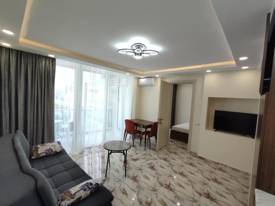 Батуми: Leo Group Luxury Apartment 15 314 Sunrise Batumi