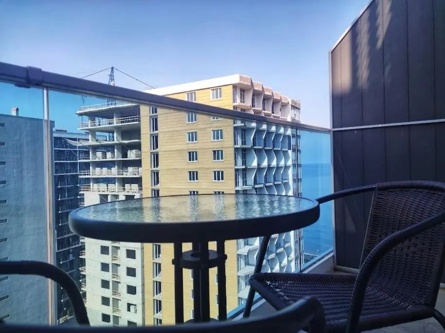 Батуми: Leo Group Apartment 13 277B Sunrise Batumi
