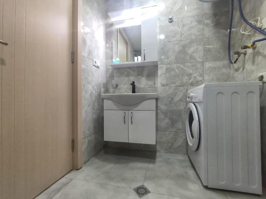 Батуми: Leo Group Apartment 13 277B Sunrise Batumi