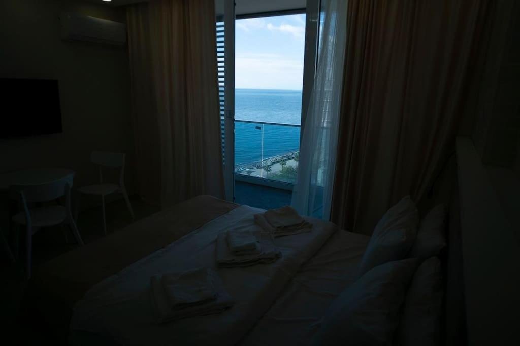 Батуми: Leo Group Apartment 14 295 Sunrise Batumi