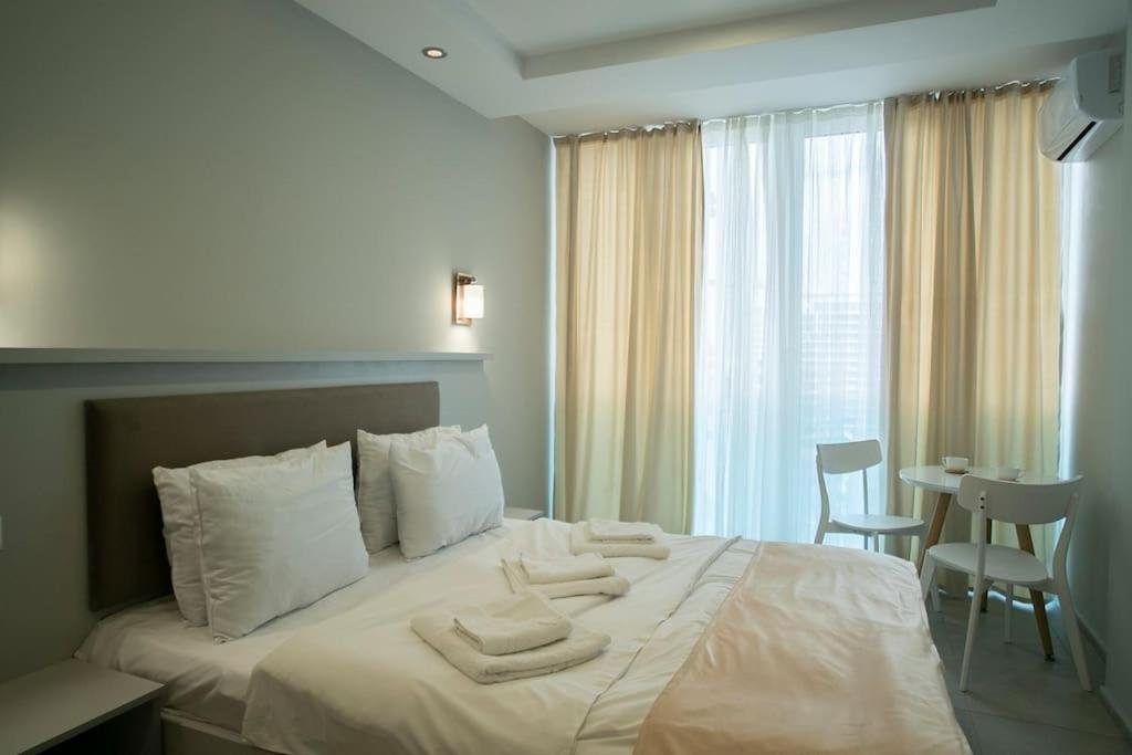 Батуми: Leo Group Apartment 10 197A Sunrise Batumi
