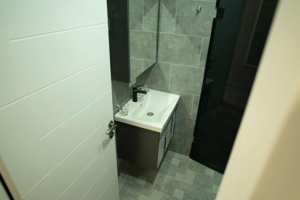Батуми: Leo Group Apartment 14 307B Sunrise Batumi