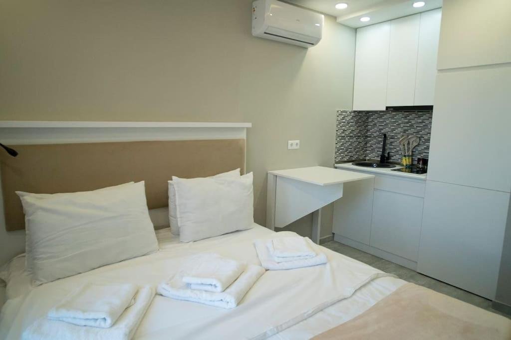 Батуми: Leo Group Apartment 14 306B Sunrise Batumi