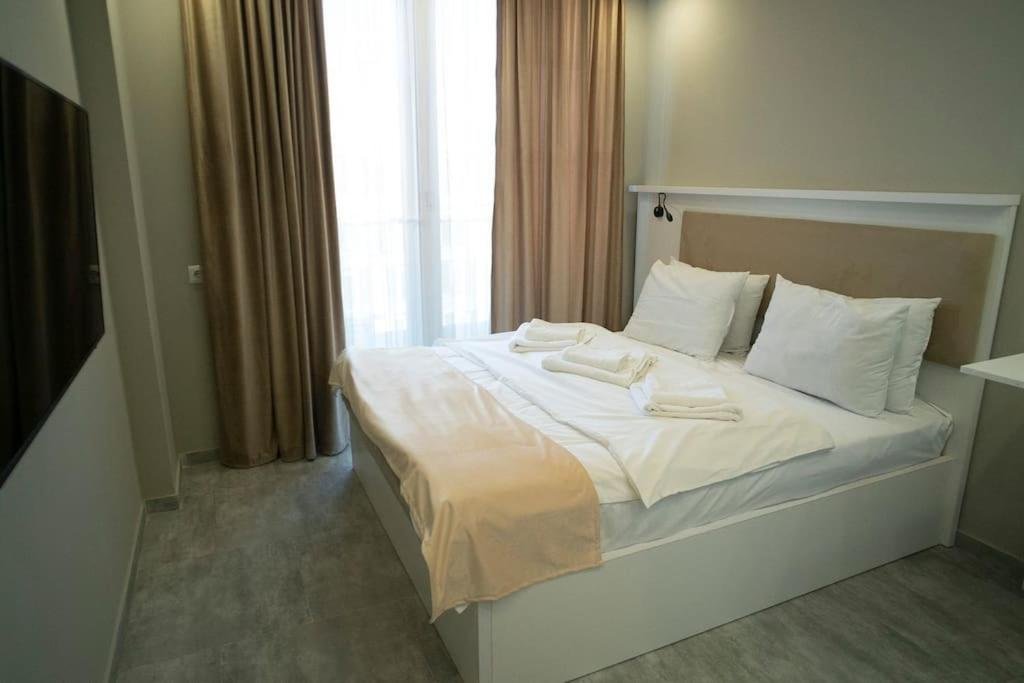 Батуми: Leo Group Apartment 14 306B Sunrise Batumi