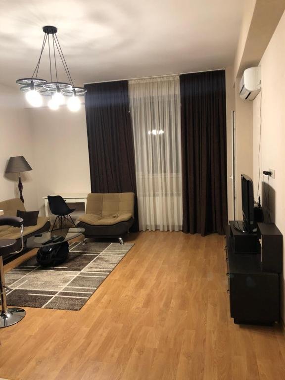 Тбилиси: Apartment in axis palace 1