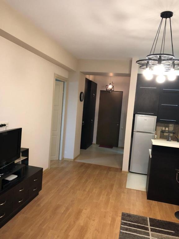Тбилиси: Apartment in axis palace 1