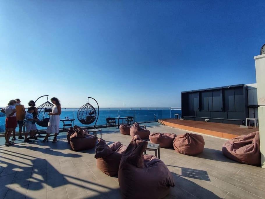 Батуми: Leo Group Apartment 10 198 Sunrise Batumi
