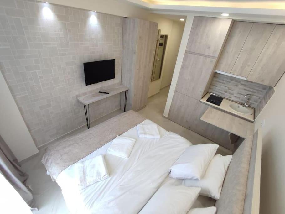 Батуми: Leo Group Apartment 14 301A Sunrise Batumi