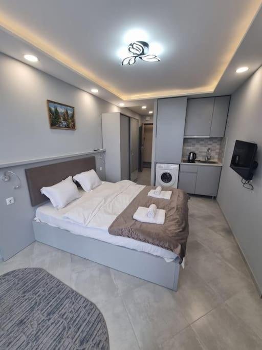 Батуми: Leo Group Luxury Apartment 13 269A Sunrise Batumi